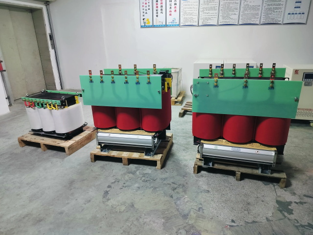 青铜峡KS11-1000KVA矿用变压器